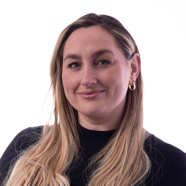 Nicola Curtis is a conveyancing paralegal in our West Wickham residential property team, supporting Claire Pays.